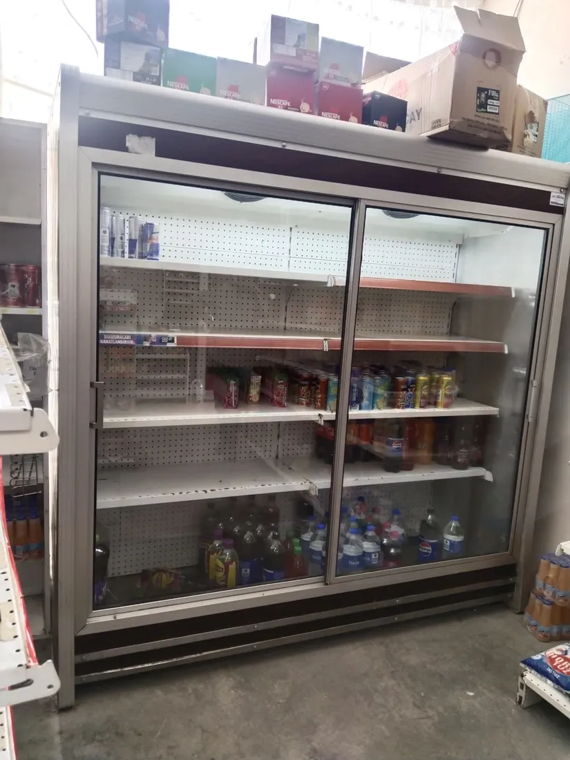 Sütlük ve Ayran Market Dolabı